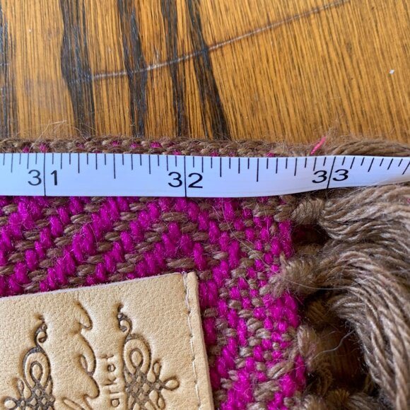 Alpaca Blend Woven Scarf Magenta Pink Brown Geometric Diamond Weave Fringe Peru - Picture 5 of 8